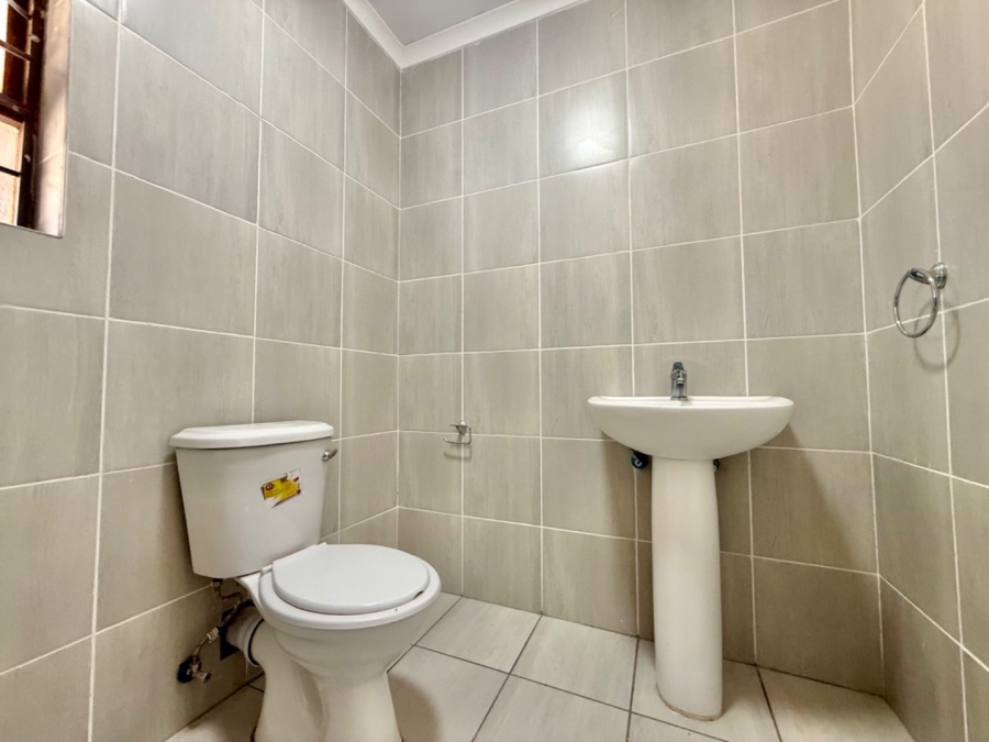 4 Bedroom Property for Sale in Bluewater Bay Eastern Cape